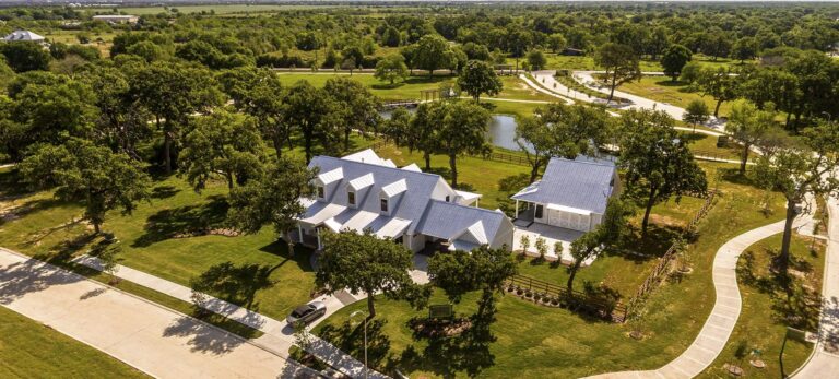 Fulshear Run Landscaping Amenities